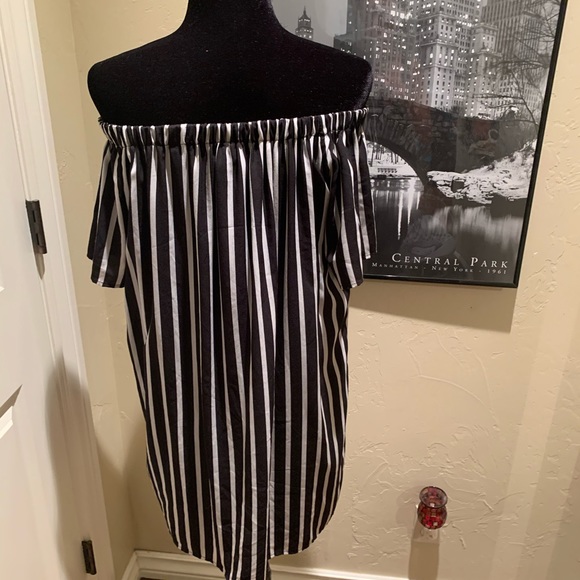 French Connection Black&Cream Off Shoulder Dress - Picture 4 of 4